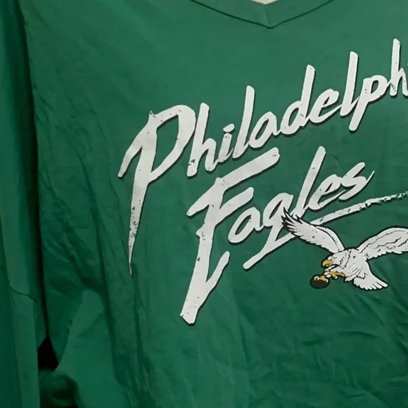 NFL Philadelphia Eagles Green Women's Sweatshirt - Picture 7 of 14